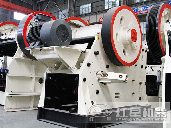 顎式破碎機實拍